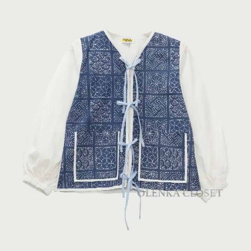 randomsidez's tweet image. Ngantor? Nongkrong? Ngonten?
Batik ini jawabannya 🤌
Style-nya chill, look-nya classy
Anti ribet, tinggal throw on langsung auto stand out!