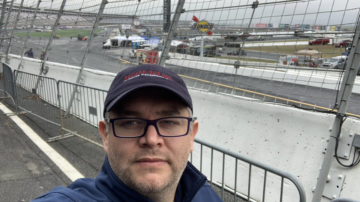 jonvarsol's tweet photo. #NASCARxFSMX saludos desde Costa Rica! Les comparto un recuerdo del 2022 cuando estuve disfrutando de esa carrera! https://t.co/mFcf7lNAag