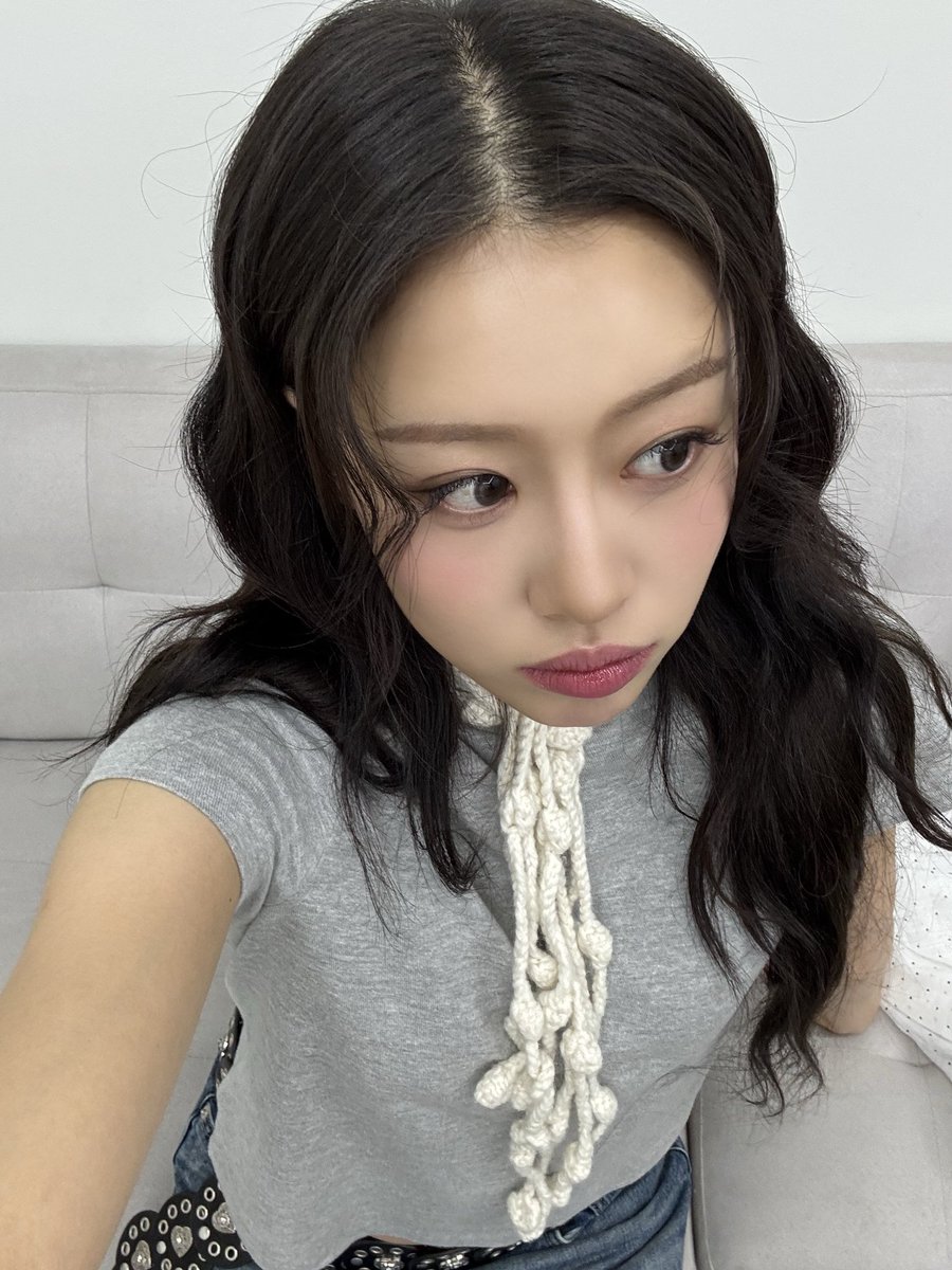 ablume_twt's tweet photo. 시간이 정말 빨리 지나간 것 같아요
하고 싶은 말이 많았는데 다 하지 못한 것 같아서 너무 아쉽네요😭
다음에 우리 또 만나요
그때는 꼭! 진심을 다 전할테야!

#ablume #어블룸
#SIO #시오 https://t.co/1e9vMFkyvn