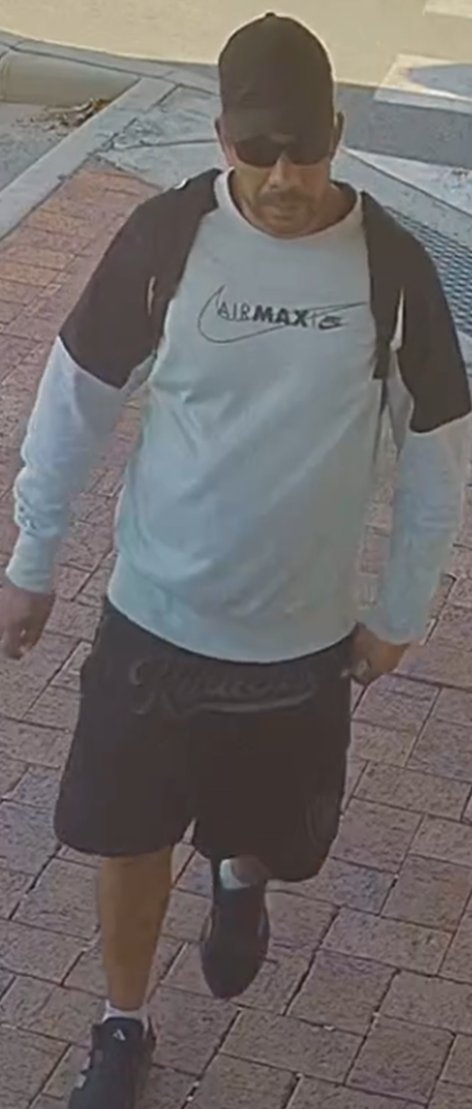 🚨Police would like your help to identify this male in relation to the use of a stolen credit card in High Wycombe on the 15th of May. If you know who he is please contact Crime Stoppers on 1800 333 000🔎or Forrestfield Police on 6371 1555👮
Quote IR 150525 1202 89291 
#FB