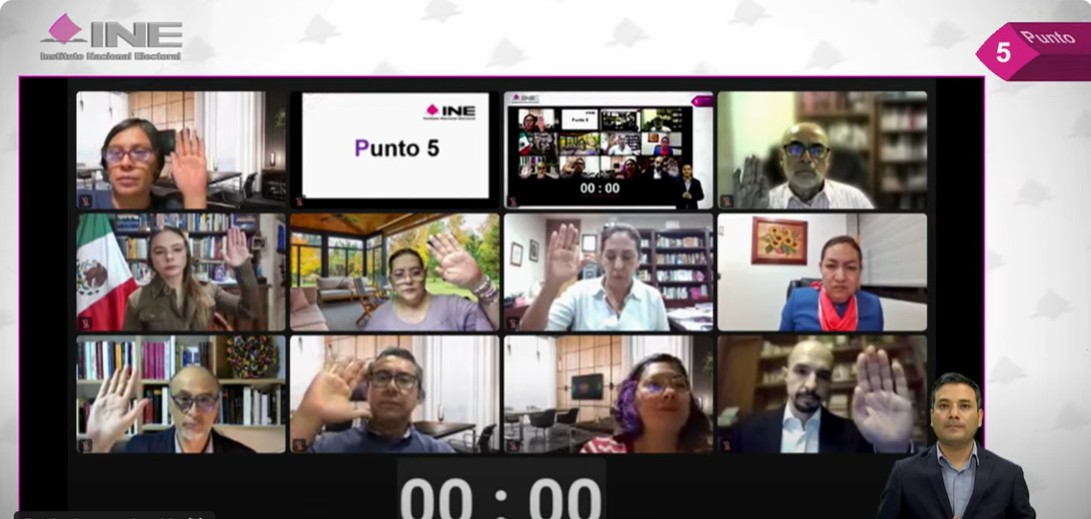 El Consejo General del <a href="/INEMexico/">@INEMexico</a> aprobó incorporar al Sistema de Información de la Jornada Electoral (SIJE) los datos muestrales sobre el número de votantes en las casillas electorales seccionales.

Ante el compromiso de este Instituto de brindar plena transparencia y certeza al