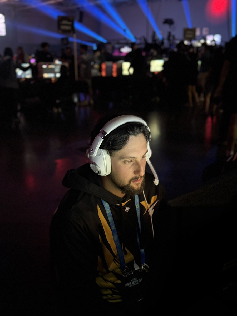 And That wraps up Dreamhack. Shoutout my  teammates and everyone that came up and talked y’all some real ones. Till next season 🫡