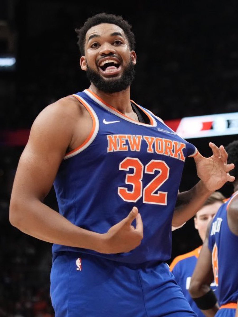 Si había alguna manera de “borrar” anímicamente el Juego 1, era con un partido así. TREMENDA la reacción de los Knicks cuando parecían no tener rumbo. Imperial Karl-Anthony Towns.

2-1 tiene completamente otro color.