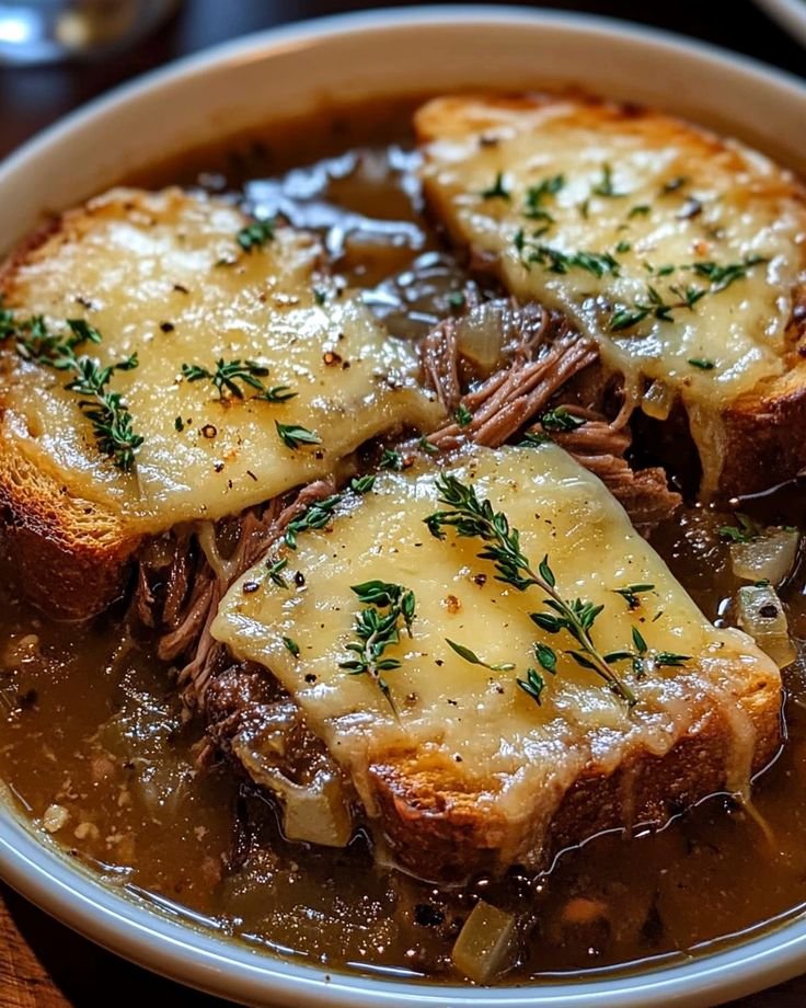 🍲 French Onion Short Rib Soup with Gruyère Toast 🍲