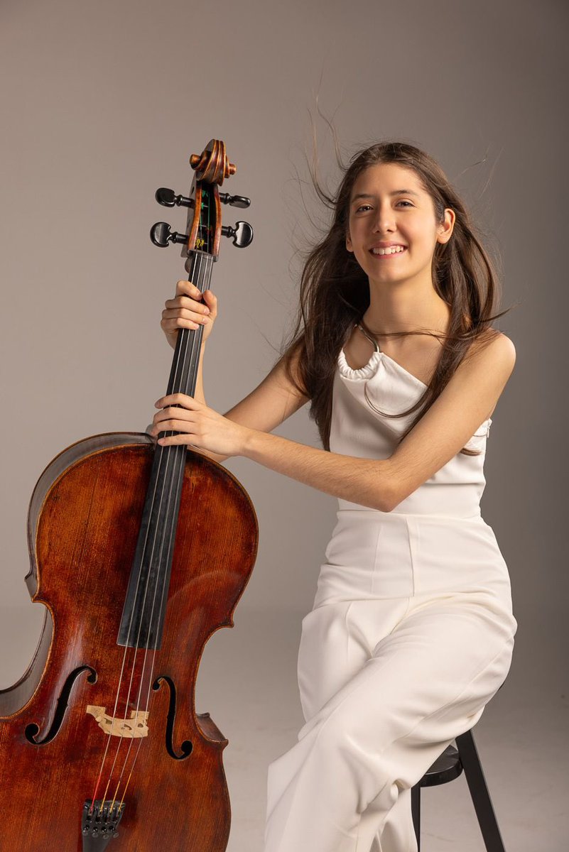 La virtuosa joven mexico-polaca Anna Izabela Komusinski se presenta en concierto este miércoles 28 de Mayo en HAGENHAUS en Nendeln, #Liechtenstein 🇱🇮. Anna, es alumna en la clase de violoncelo del profesor Iván Monighetti. 
Para más información ℹ️ : musikakademie.li/en/Veranstaltu…