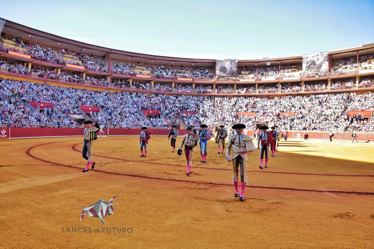 lancesdefuturo's tweet photo. 🟢Córdoba🟢
Qué maravilla ver el Coso de los Califas con este llenazo histórico!!
@juanortegapr @RocaRey #manuelroman
#toros #cordoba #ilusion #gracias #trabajo https://t.co/Ff5dD5xO0M