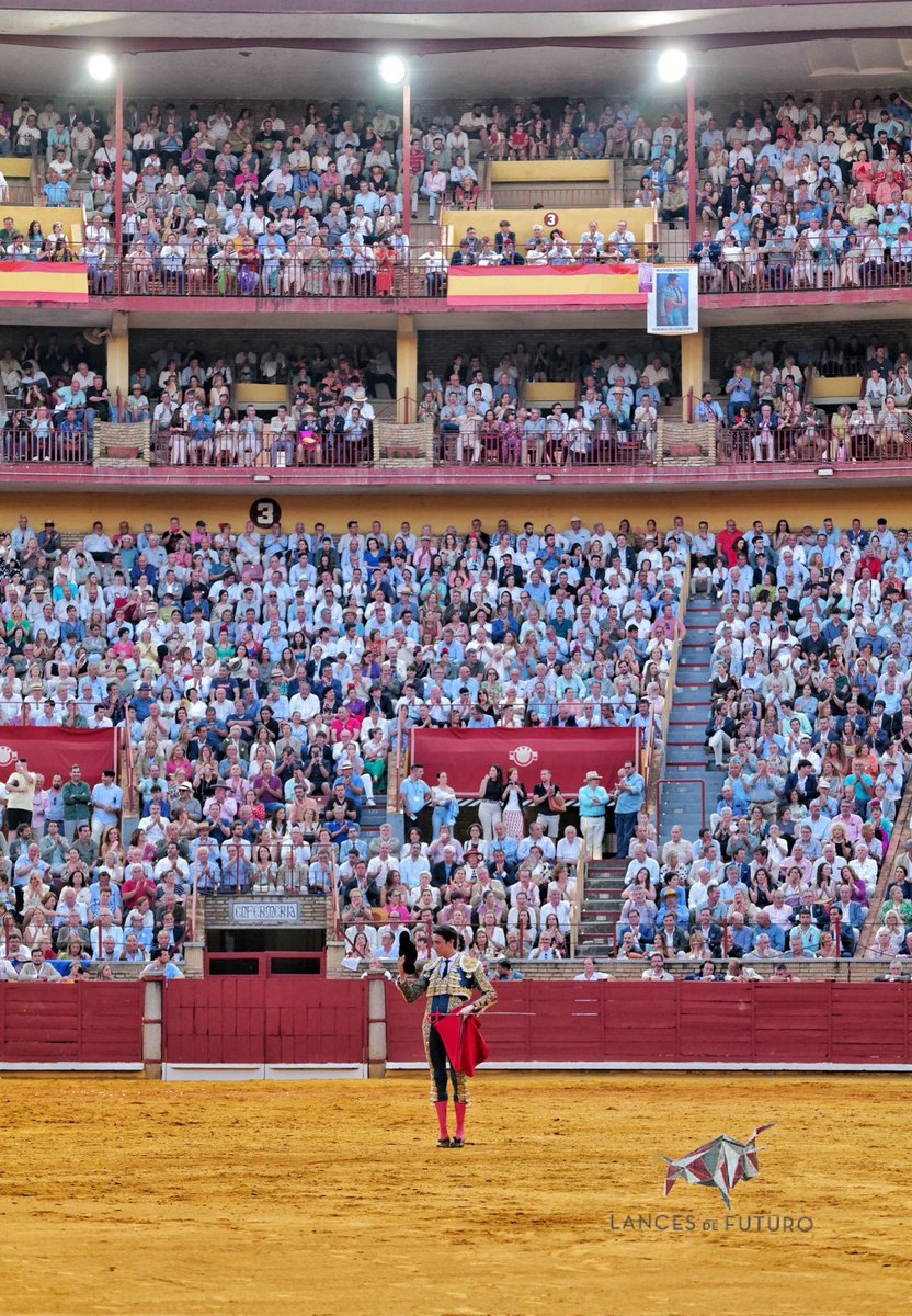lancesdefuturo's tweet photo. 🟢Córdoba🟢
Qué maravilla ver el Coso de los Califas con este llenazo histórico!!
@juanortegapr @RocaRey #manuelroman
#toros #cordoba #ilusion #gracias #trabajo https://t.co/Ff5dD5xO0M