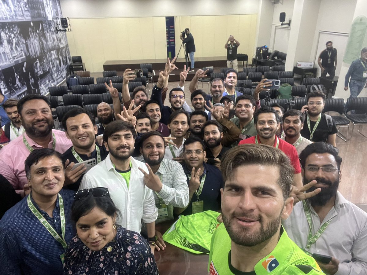 ShakeelktkKhan's tweet image. Winning Selfie with @lahoreqalandars Skipper Shaheen Afridi after #PSLFinal