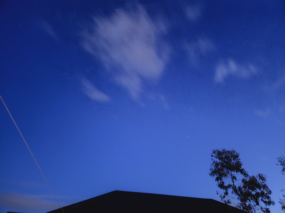 Filip ๐ต๐ฑ (@filipbos_) on Twitter photo Decided to try out the <a href="/SamsungUK/">Samsung UK</a> #S25 Astrophotography modeโฆ results did not disappoint โจ Decided to try out the <a href="/SamsungUK/">Samsung UK</a> #S25 Astrophotography modeโฆ results did not disappoint โจ