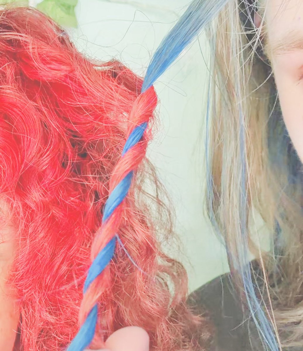 littlestkiddo's tweet photo. heheh .. wlso he so sneaky withs takif pics 📷 ignore my blue 🐬 handz i dyed his hair ! :3 https://t.co/6o09VHio7M