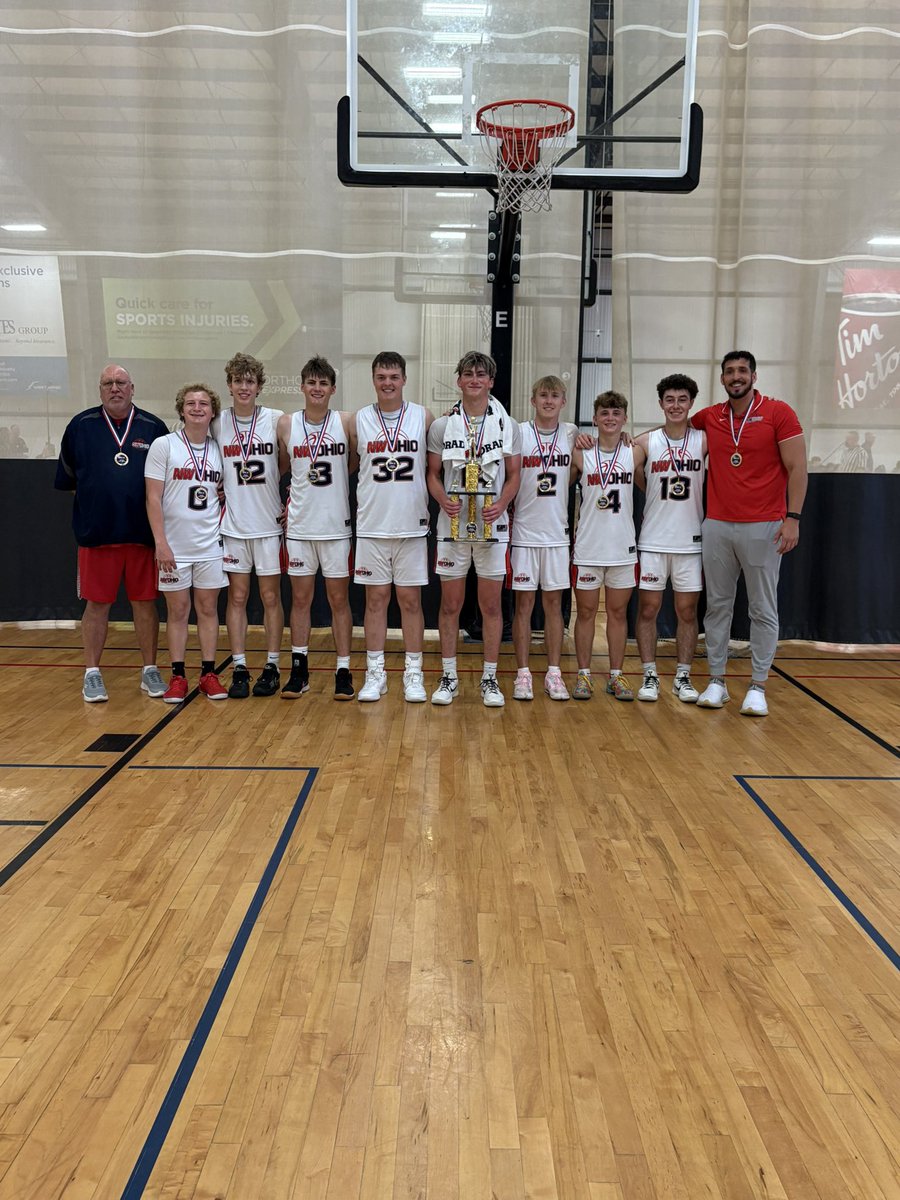 2026’s defeat LVL UP to win the Memorial Day Run’N’Slam 66-62. Down 15 in the first half and this group battled! Full team effort! Stats for the weekend to come soon!