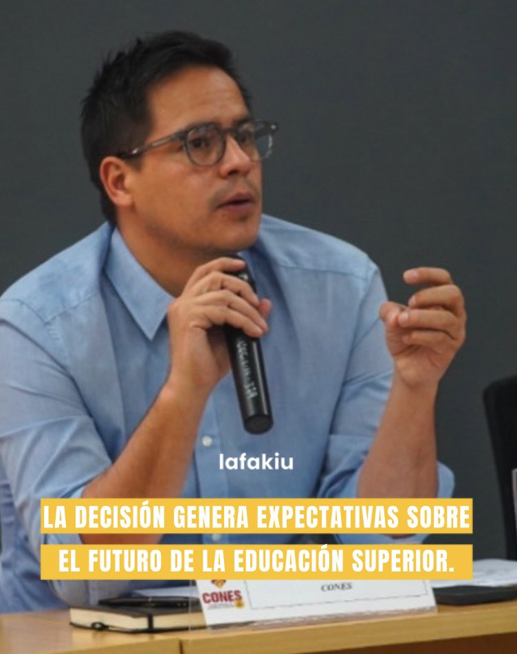 #NoticiasEnLaFakiu | Viceministro Federico Mora destituido tras grave denuncia familiar 📑
👉🏻 Fue desvinculado del Ministerio de Educación y Ciencias, marcando un cambio importante en la administración.
#LaFakiu #Noticias #Educacion