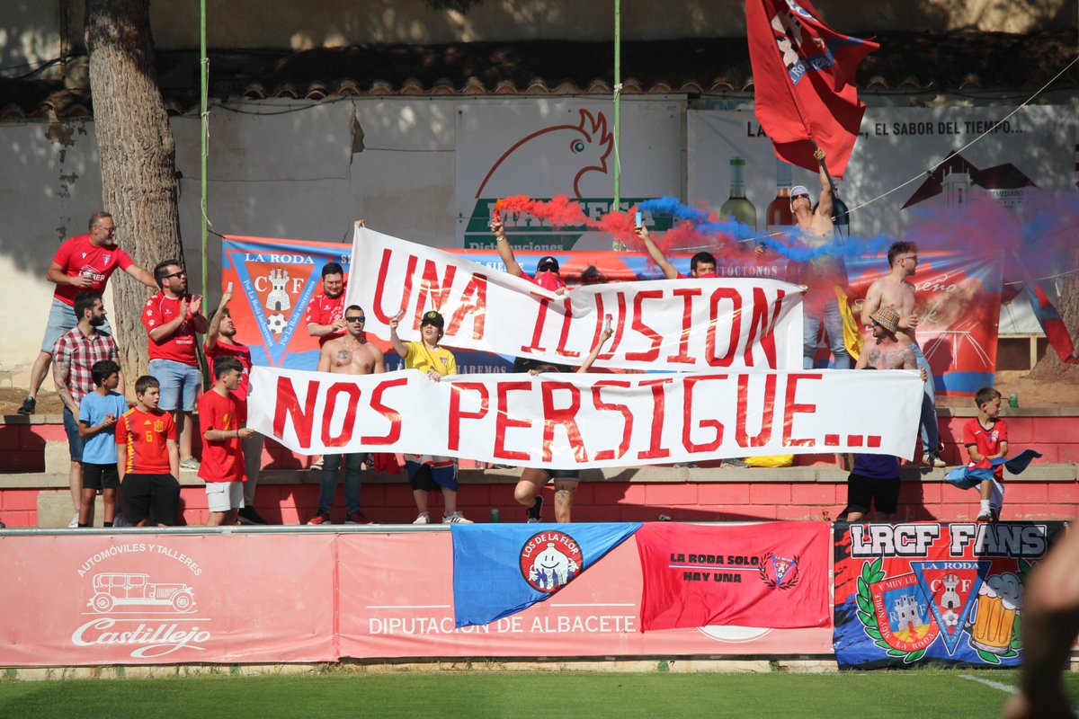 LaRodaCf's tweet photo. 📢 DERROTA IDA DE LOS PLAYOFF‼️
🆚 @CDSonseca 
 
🎙️José Luis Fuentes: https://t.co/igLrXdpB0Z

🎙️David López: https://t.co/UQpoAx6q4J

LA RODA ❤️⚽️FÚTBOL
 🔴🔵VAMOS ROJILLOS‼️
💪SOMOS ÚNICOS‼️

@ventanas_durer @Aiplast_
@KAR23FANS @radiolaroda https://t.co/pN5uFD4FQ9