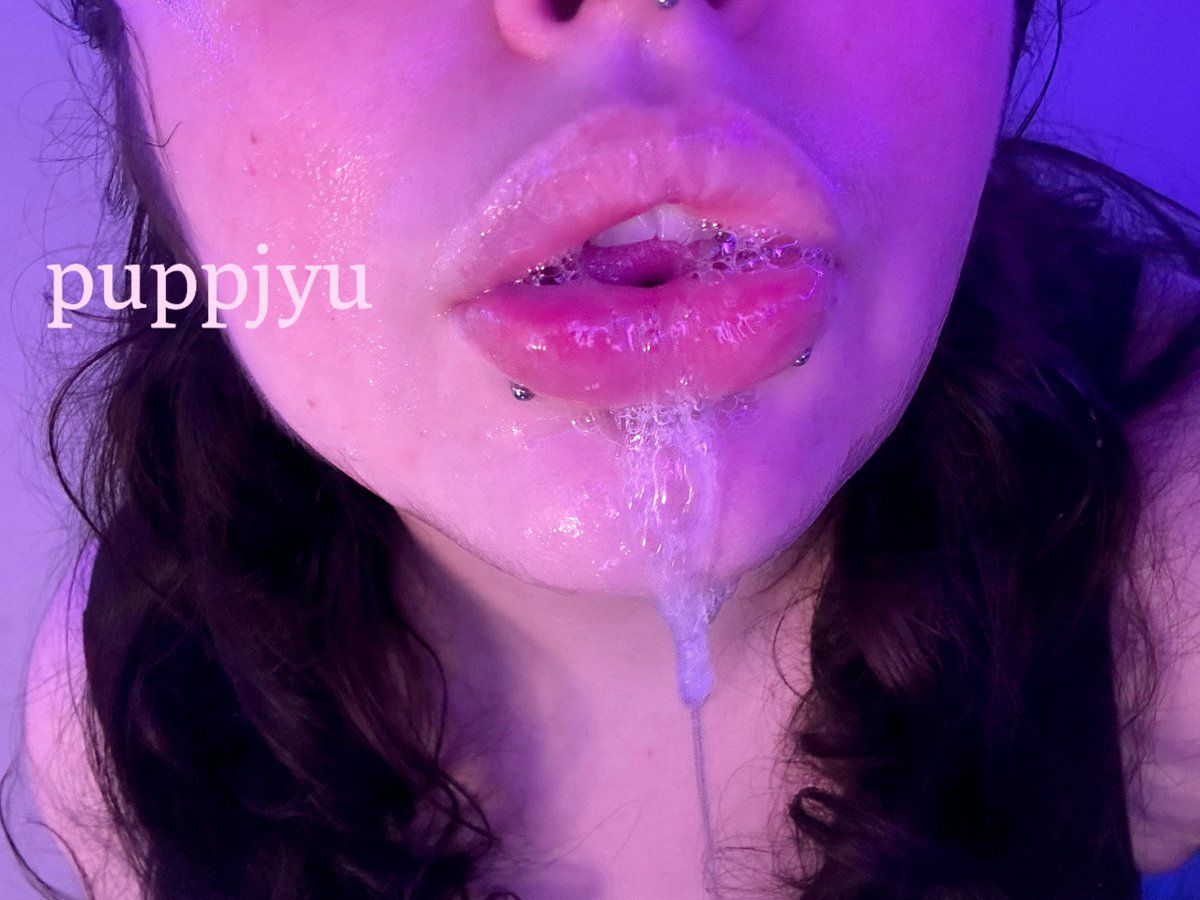puppjyu's tweet photo. who needs a sloppy mouth to play with? ♡ https://t.co/62PUfvlMEM