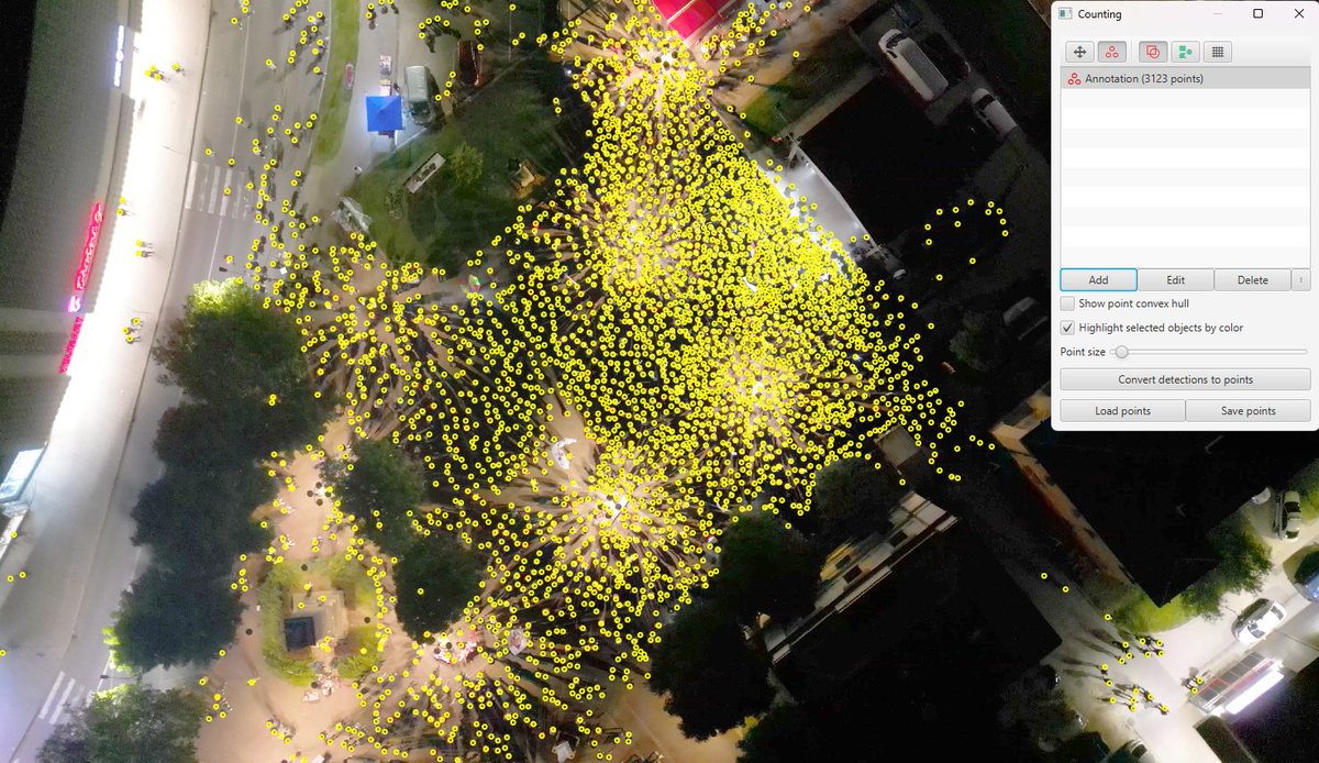 Na protestu "Sloboda kreće sa istoka", koji su studenti u blokadi organizovali 24. 5. na Trgu oslobođenja u Zaječaru, prebrojano je 3.300 ljudi na snimku nastalom u 22h (srazmerno 140.000 u Beogradu). To je najveći skup u ovom gradu otkako AJS vrši merenja.