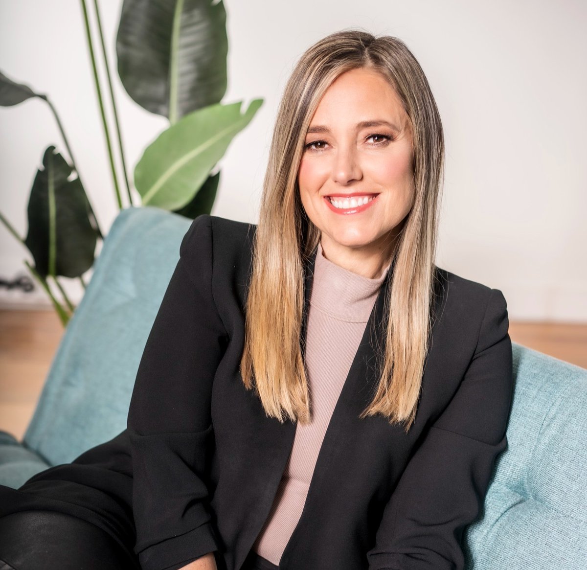 SiriusXM Canada Talks (@canadatalks167) on Twitter photo At 7pmET/4pmPT #TheAmberMacShow is on #SiriusXM 167! This week: @AmberMac talks to <a href="/PatrickMcGee_/">Patrick McGee</a> about his book "Apple in China," <a href="/WebHostCanada/">WHC.CA</a> about Canadian Cloud services, plus headlines with <a href="/jeffmacarthur/">Jeff MacArthur</a>, and more!
Listen on the #SiriusXM app: sxm.app.link/TheAmberMacShow At 7pmET/4pmPT #TheAmberMacShow is on #SiriusXM 167! This week: @AmberMac talks to <a href="/PatrickMcGee_/">Patrick McGee</a> about his book "Apple in China," <a href="/WebHostCanada/">WHC.CA</a> about Canadian Cloud services, plus headlines with <a href="/jeffmacarthur/">Jeff MacArthur</a>, and more!
Listen on the #SiriusXM app: sxm.app.link/TheAmberMacShow