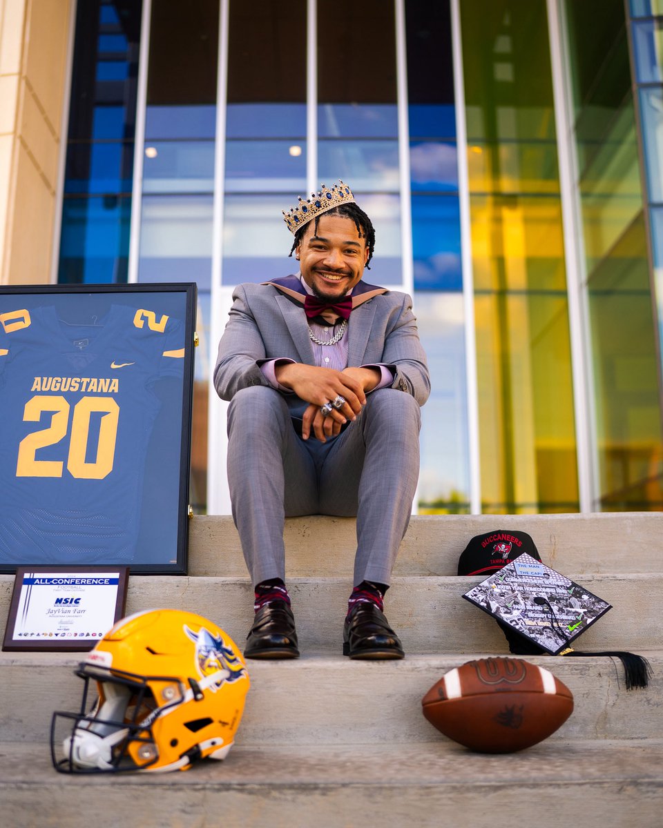 JayVían Farr☔️ tweet media