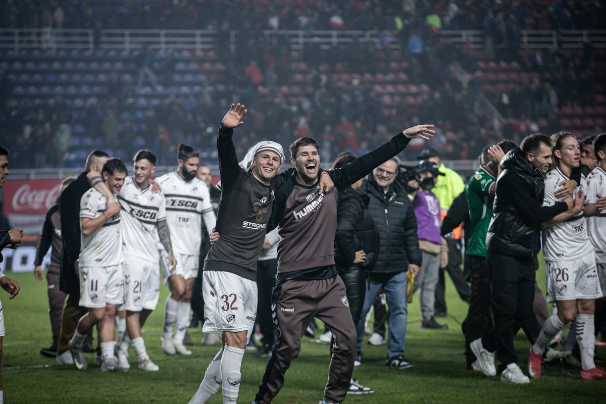 Traigan grandes que eliminaciones sobran 🤭

#VamosCalamares🦑