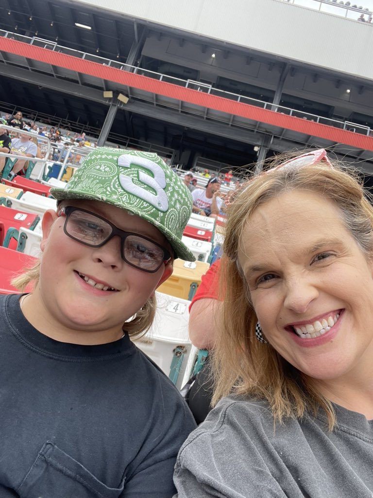 Brandi Foster tweet media