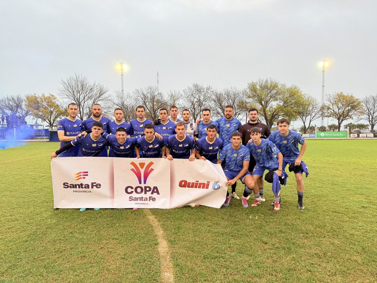 DEBUT Y EMPATE

Fue empate en el Manuel Reimondes por 2-2 (Rodríguez, V.; Mena, M.) en el debut de la Copa Santa Fe frente al Club Atletico Ferro de Rafaela en su partido de ida. 
El partido de vuelta de la Copa Santa Fe tendrá lugar el próximo domingo en Rafaela. 

#PasiónAzul
