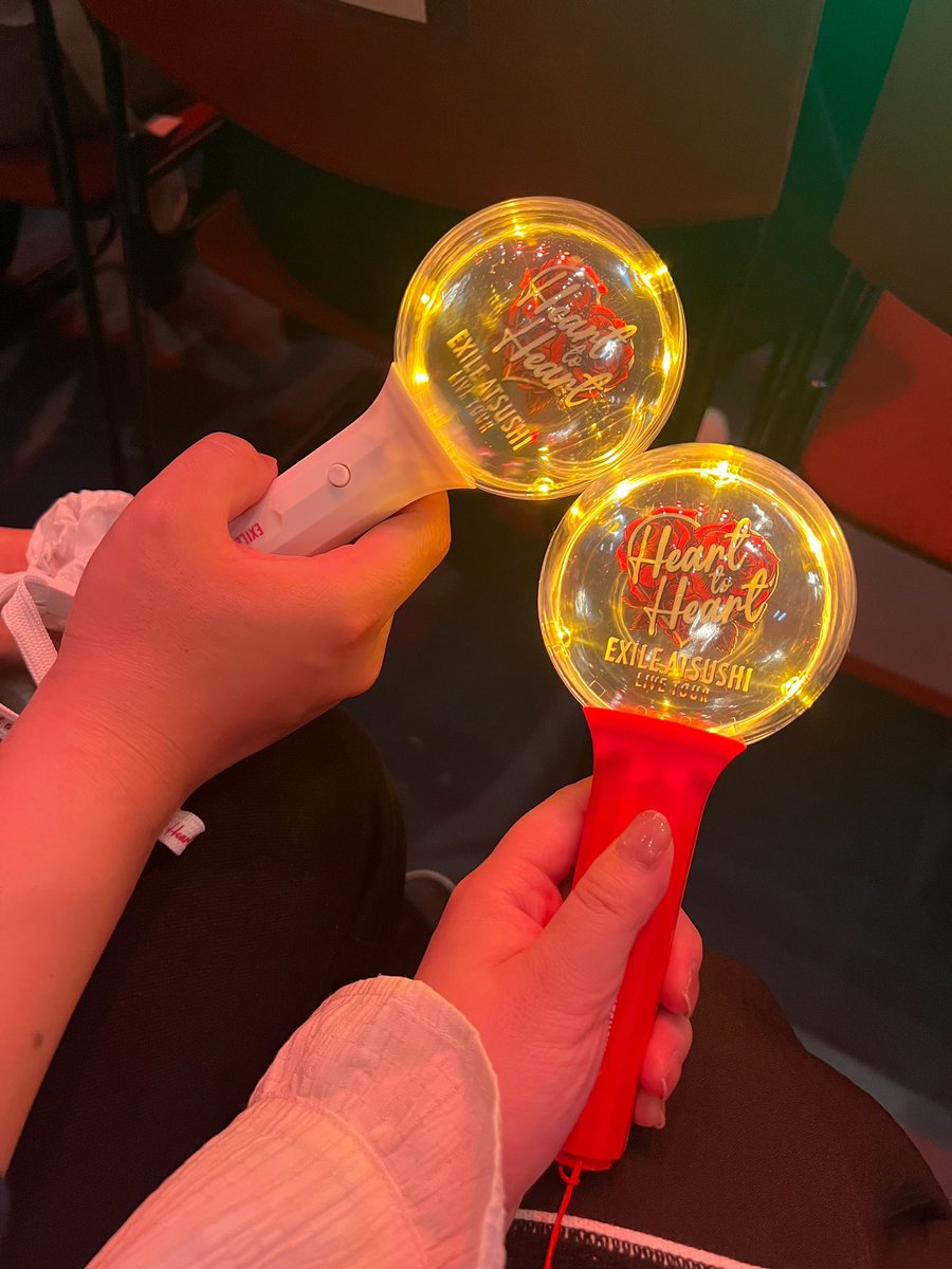 EX922926's tweet photo. 昨日はfamilyであつしのLIVEへ
やっぱりあつしは最高でした😃 https://t.co/cvqIgS4GgI