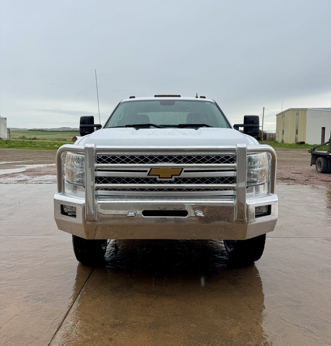 For Sale : 2014 Chevy 2500 HD Duramax Diesel. 4x4. Crew Cab. LT Z71. 
Low miles! 
41000 original miles.
Herd Bumper. 
Like new tires. 
Deleted. 
20 inch rims. 
Bed cover.  
5th wheel ball. 
Great condition. 
Great pickup. 
Have original bumper sitting in the shop as well. 
$45000