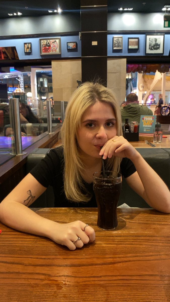 Happy 19th birthday my darling🥰🥰