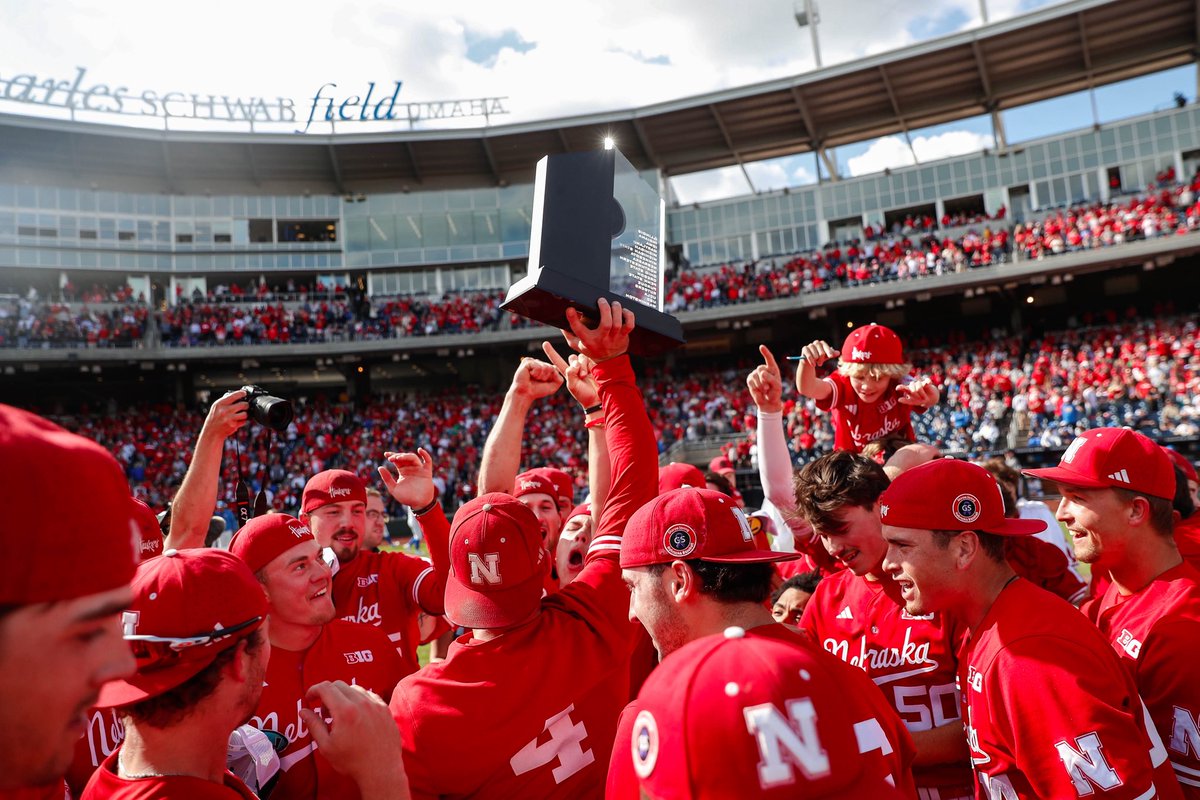 Trophy SZN 🏆

#B1GBaseball x <a href="/HuskerBaseball/">Nebraska Baseball</a>