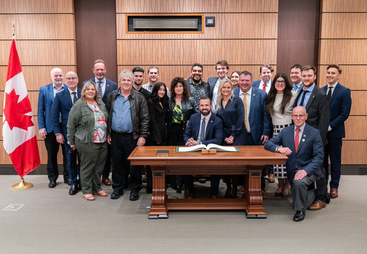 It's official. I have sworn my oath and am now the Member of Parliament for North Island–Powell River.

The journey hasn't been easy, but Canada is worth fighting for.

I can’t wait to get to work for the incredible people of this riding and our country.

I won’t let you down.