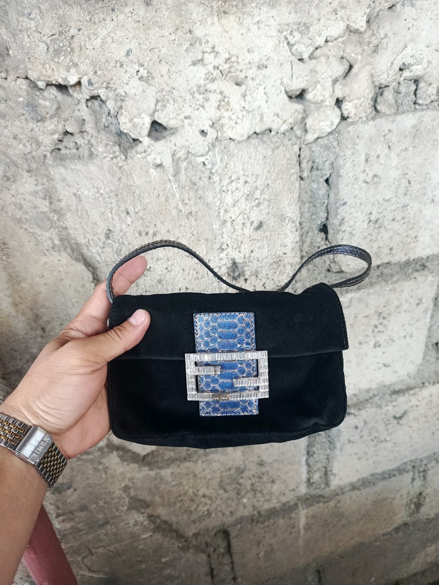 Jake374398444's tweet photo. Sold out!!
Fendi mini hand bag
Thanks Papa God sa grasya 😇😇 https://t.co/rl8J5pmJks