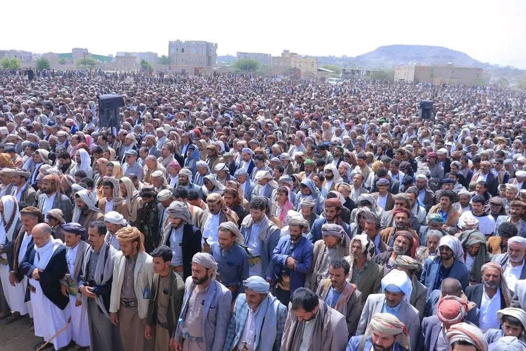 موكب جنائزي كبير له مؤشرات ودلالات تتعدى كونه مجرد موكب جنائزي ..
الشيخ ناجي جمعان (رحمة الله تغشاه) شيخ مشائخ قبيلة بني الحارث وعضو اللجنة الدائمة للمؤتمر الشعبي العام، أشترك في مقاومة مليشيا الحوثي خلال انتفاضة 2 ديسمبر 2017، 
أسفرت المواجهات عن استشهاد اثنين من أبنائه ..