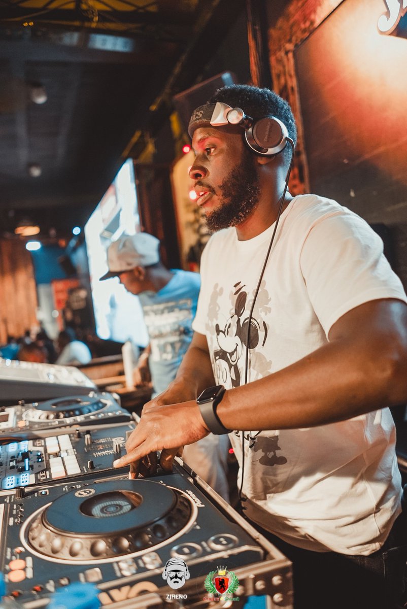 Saturday Was Nice Man! #TheJamsession Crew Inside COVO kahawa Sukari! 📸 Representing For <a href="/ZJHENO/">ZJ HENO • EMPIRE SOUND</a> // <a href="/EmpiresoundKE/">EMPIRE SOUND.</a>