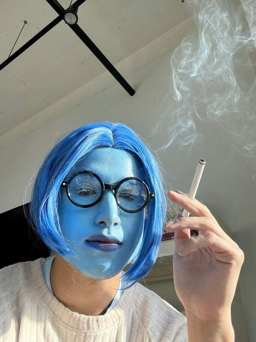 왜요 출근하는 여자 처음보세요?