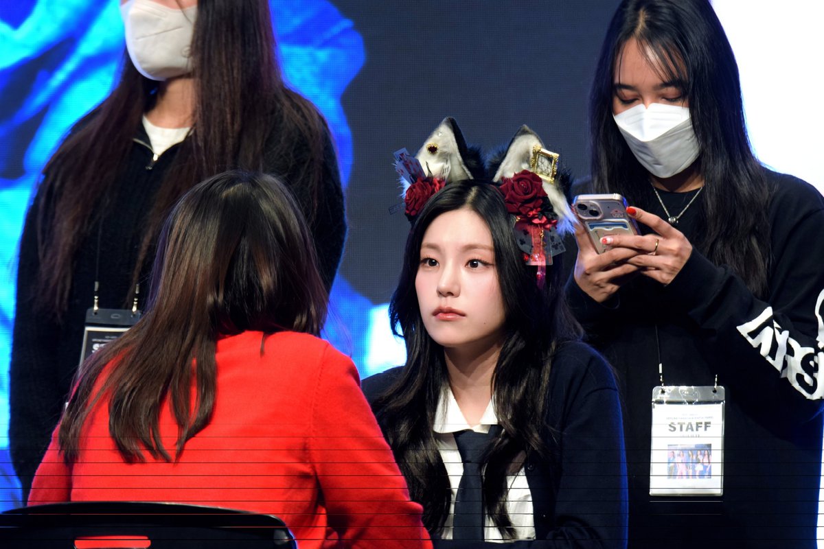 Bi1vGTFmKJSKRq1's tweet image. Happy #Yeji Day