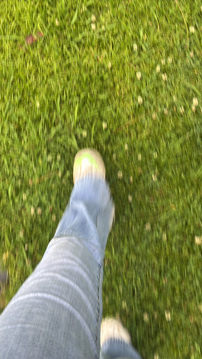 walking around my front hard to meet my step goal ☺️
