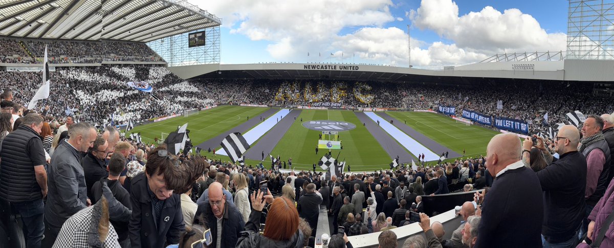 D214184fWaugh's tweet photo. #NUFC #worflags https://t.co/tTEGfjWpKN