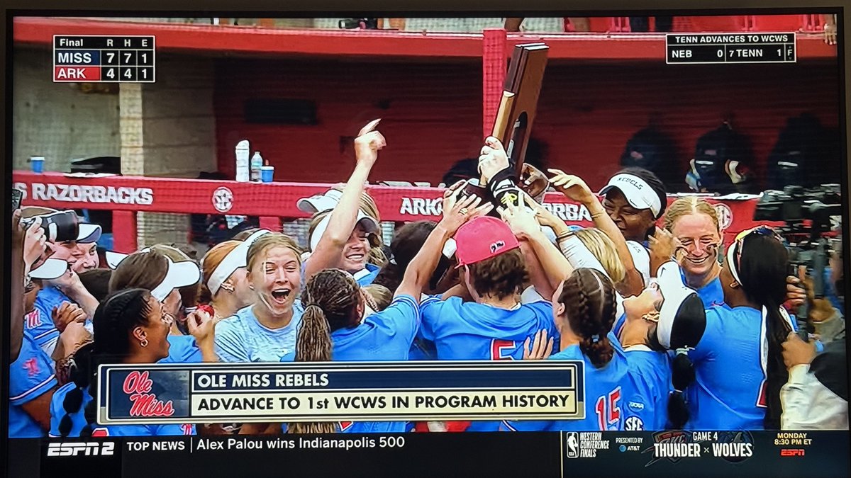 OleMissRewind's tweet photo. Girls are headed to their first WCWS! https://t.co/J81YsvZRJB