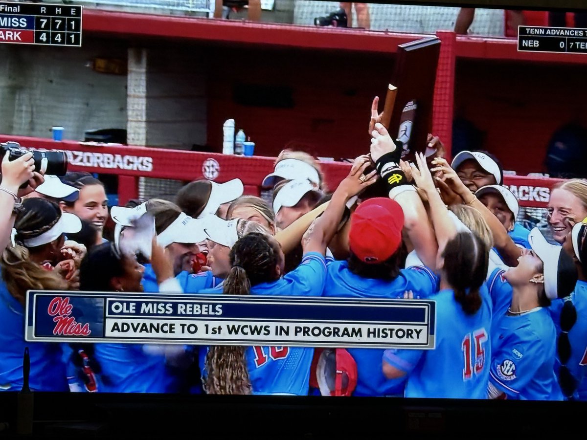 Let’s go!!!! Rebs win!!!!!!