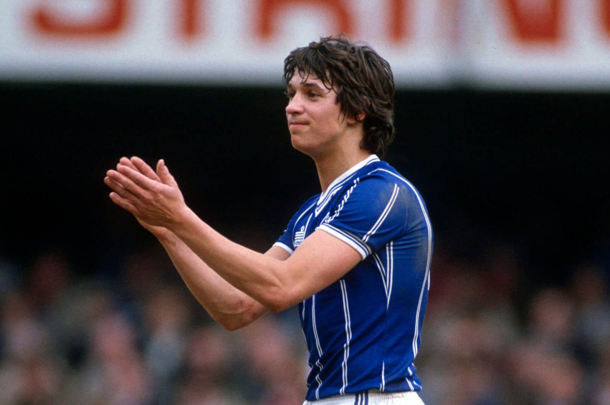 What a legend, end of an era. 📺 ⚽ Great player, broadcaster and human. Seems crazy as I start sharing football with my son that you won't be presenting it, but of course you've been doing it since I was a kid! Thank you <a href="/GaryLineker/">Gary Lineker</a> 👏👏👏 Enjoy whatever comes next.