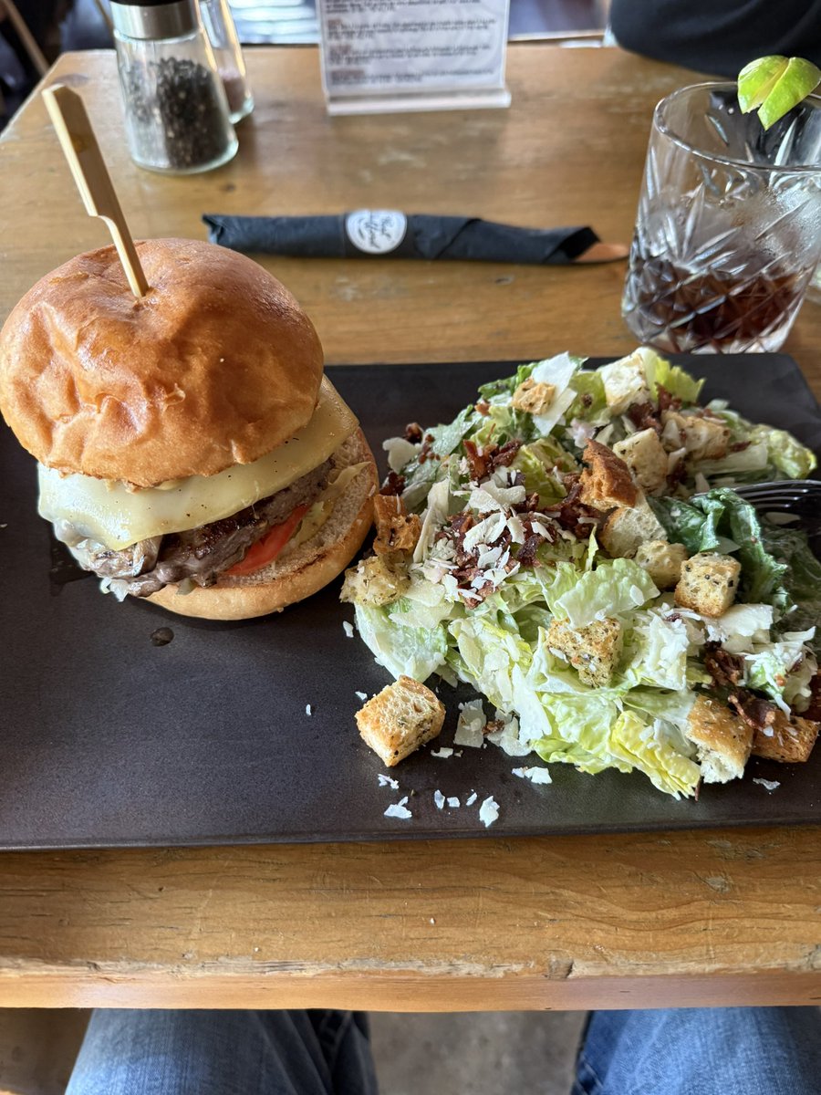 Day 3 at Bromont bike park, may as well send it off right!!! Home tomorrow to see my #hotwife