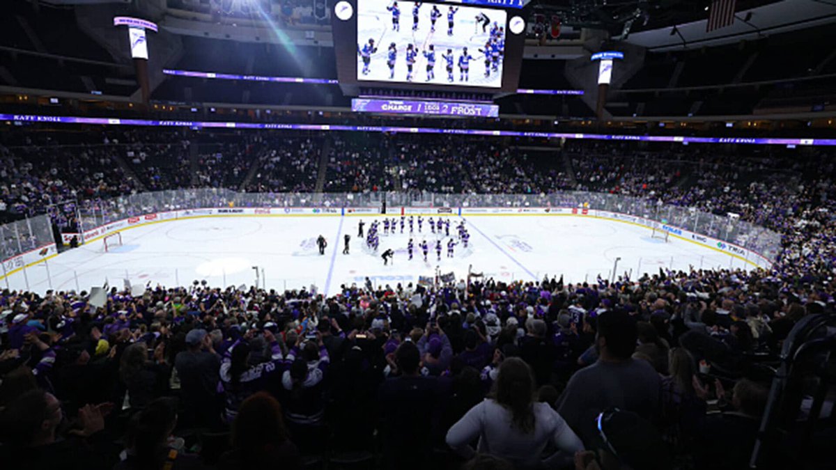 TSN Hockey (@tsnhockey) on Twitter photo From <a href="/meganebozek/">Megan Ferguson (Bozek)</a>, <a href="/saroyatinker71/">Saroya Tinker</a> & <a href="/dponticelliTV/">Daniella Ponticelli</a> - With every game going to OT in <a href="/thepwhlofficial/">PWHL</a> finals and Game 3 going to 3OT, how important is recovery with a day off between games? What's the message for the Charge and Frost heading into Game 4? tsn.ca/video/~3140623 From <a href="/meganebozek/">Megan Ferguson (Bozek)</a>, <a href="/saroyatinker71/">Saroya Tinker</a> & <a href="/dponticelliTV/">Daniella Ponticelli</a> - With every game going to OT in <a href="/thepwhlofficial/">PWHL</a> finals and Game 3 going to 3OT, how important is recovery with a day off between games? What's the message for the Charge and Frost heading into Game 4? tsn.ca/video/~3140623
