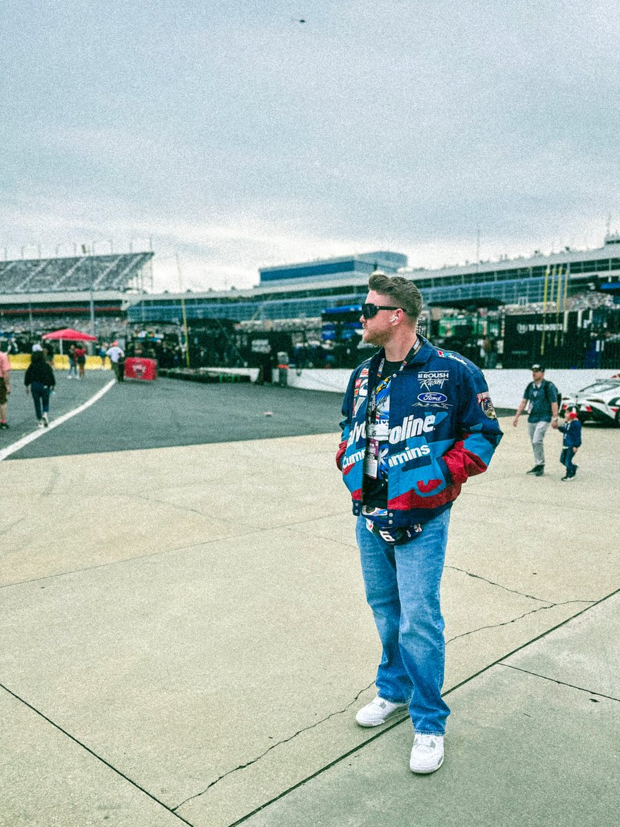 Harris Lue (@harrislue) on Twitter photo 600 miles of Drip 💧
<a href="/markmartin/">Mark Martin</a> | <a href="/DaleJr/">Dale Earnhardt Jr.</a> | <a href="/jeffhamiltonjkt/">Jeff Hamilton</a> | <a href="/HeatWaveVisual/">Heat Wave Visual</a> | <a href="/47brand/">'47</a> | <a href="/CLTMotorSpdwy/">Charlotte Motor Speedway</a> | <a href="/Valvoline/">Valvoline Global Operations</a> | <a href="/budweiserusa/">Budweiser</a> 600 miles of Drip 💧
<a href="/markmartin/">Mark Martin</a> | <a href="/DaleJr/">Dale Earnhardt Jr.</a> | <a href="/jeffhamiltonjkt/">Jeff Hamilton</a> | <a href="/HeatWaveVisual/">Heat Wave Visual</a> | <a href="/47brand/">'47</a> | <a href="/CLTMotorSpdwy/">Charlotte Motor Speedway</a> | <a href="/Valvoline/">Valvoline Global Operations</a> | <a href="/budweiserusa/">Budweiser</a>
