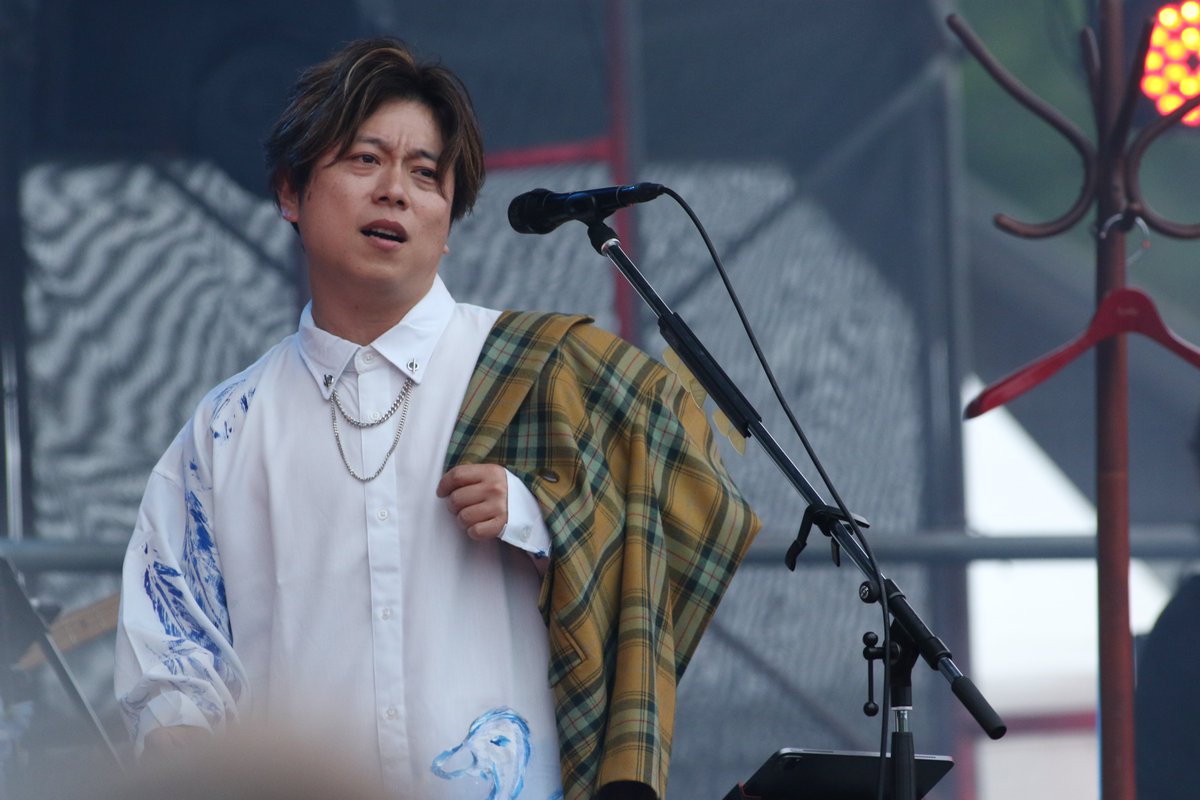 penguin_hatena_'s tweet photo. 楽曲もカッコいいが
ポージングも最高な瞬間
#磯山純
#千波湖1万人無料ライブ
#Makemecrazy https://t.co/PCr23HgCcs