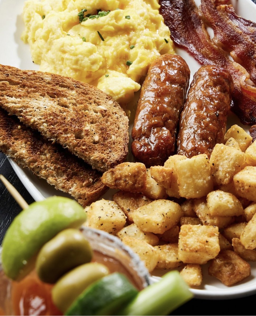 Summit Grill tweet media