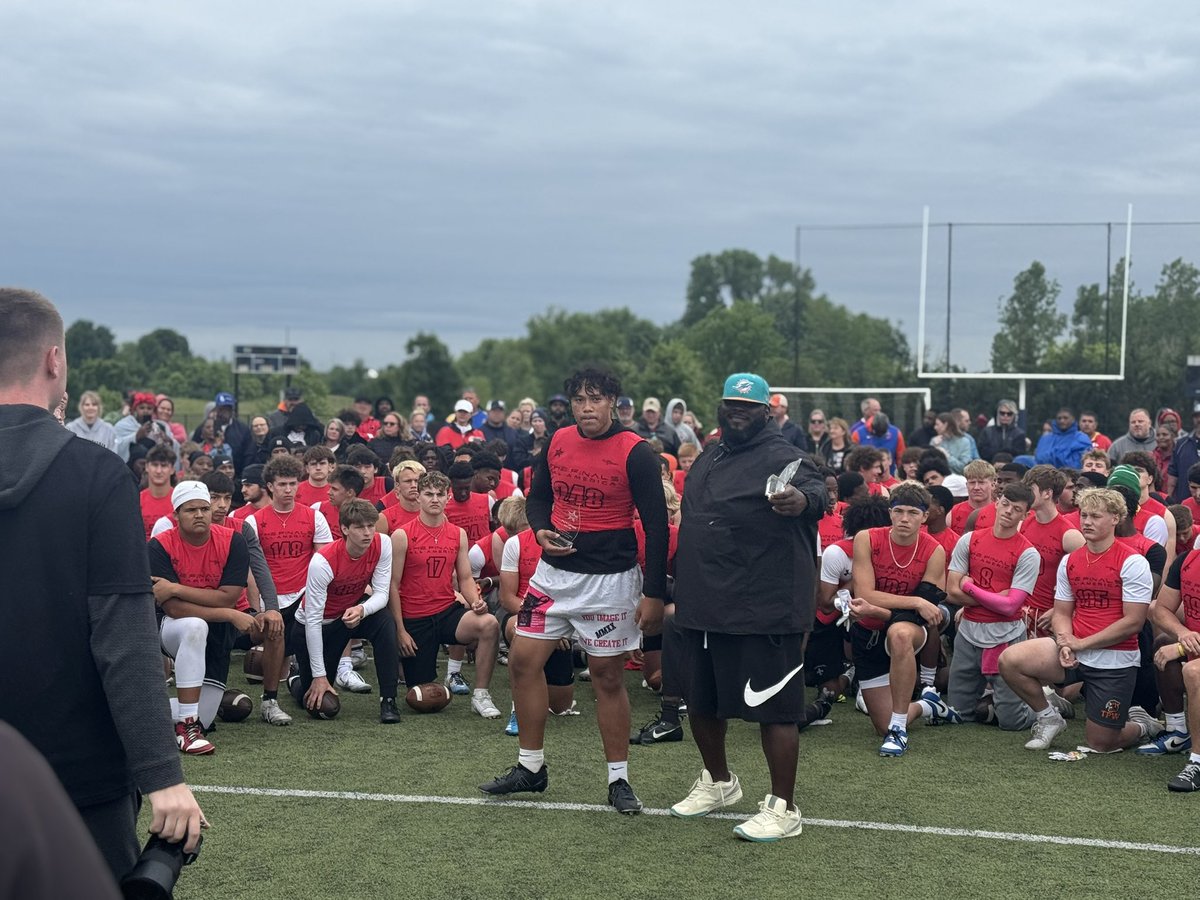 Fine Taufatofua Langi Vailahi (@finetvailahi) on Twitter photo Had a blast in St. Lou competing against some amazing talent from across the country! Big shoutout to <a href="/sixstarfootball/">Six Star Football | PLUS+</a> <a href="/6starfootballMO/">Six Star Football | MISSOURI</a> for an awesome camp! So honored to be named one of your DL MVPs.🤙🏽Thanks coaches!🙏🏽 <a href="/ByronNelsonFB/">Byron Nelson Football</a> #TeamMVP <a href="/CoachVakalahi78/">Moses Vakalahi</a> #WSA <a href="/coachcilumba/">Wallstreet Athletes /WSA BIGS /Wall Street 7v7</a> Had a blast in St. Lou competing against some amazing talent from across the country! Big shoutout to <a href="/sixstarfootball/">Six Star Football | PLUS+</a> <a href="/6starfootballMO/">Six Star Football | MISSOURI</a> for an awesome camp! So honored to be named one of your DL MVPs.🤙🏽Thanks coaches!🙏🏽 <a href="/ByronNelsonFB/">Byron Nelson Football</a> #TeamMVP <a href="/CoachVakalahi78/">Moses Vakalahi</a> #WSA <a href="/coachcilumba/">Wallstreet Athletes /WSA BIGS /Wall Street 7v7</a>