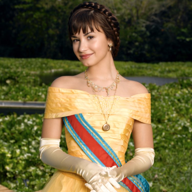 dlholyfvck's tweet image. praticamente a mesma pose... tô sensível.