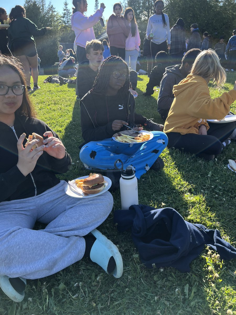 ms.dierick tweet media