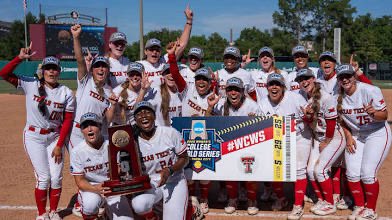 Tech vs Ole Miss 6:00 PM at the College World Series 💪🏽🥎🙌🏽 Catch us in Right Field 👀 <a href="/TexasTechSB/">Texas Tech Softball</a>