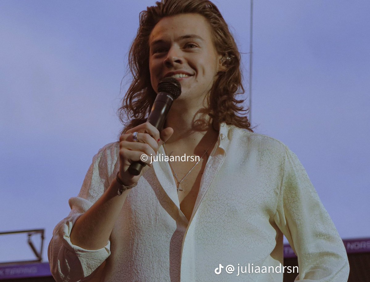 harry styles, long hair era.