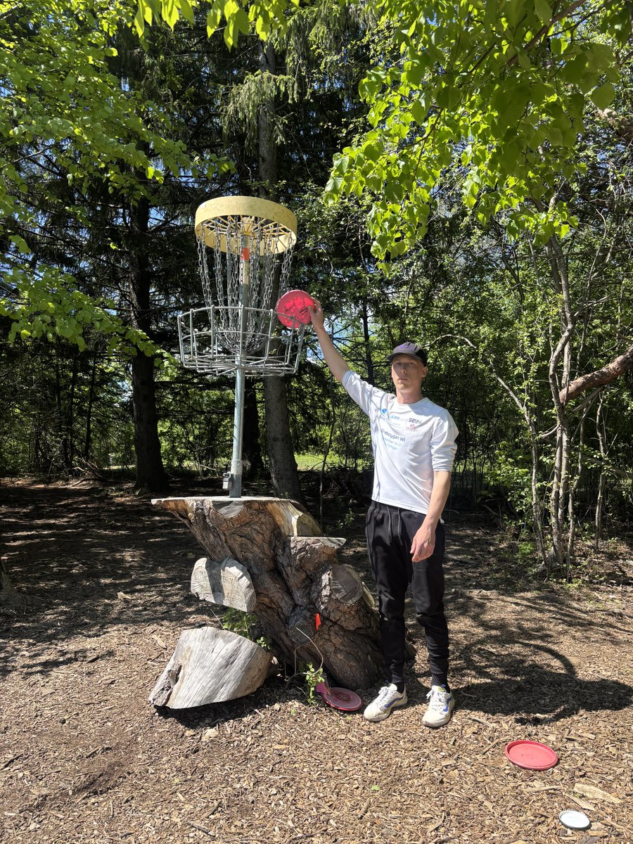 ThisIsStephan's tweet image. 108 holes of tournament frisbees this weekend. New pr dropped in round 1.